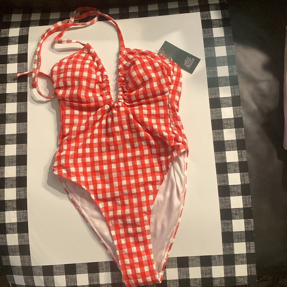 Wild Fable One Piece Gingham Print Textured Women’s Swimsuit Red & White, XS NWT